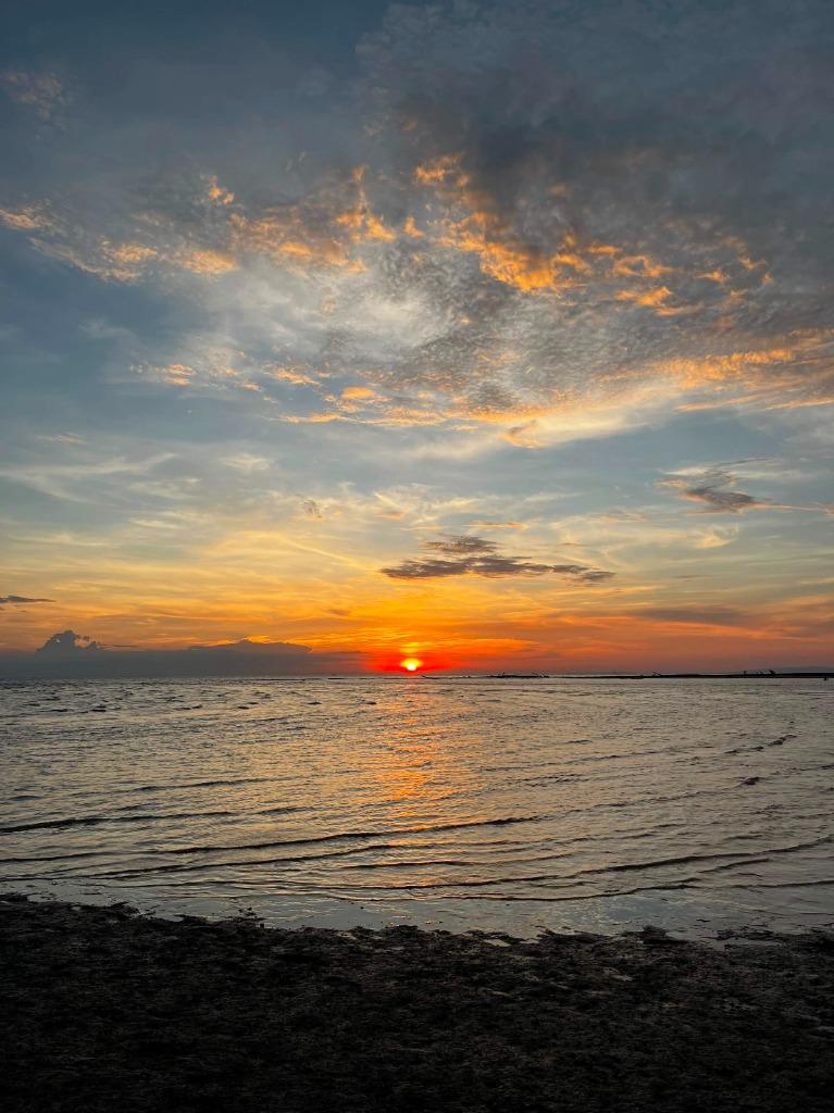 Minimalist sunset ocean horizon photography in Hilongos, Leyte